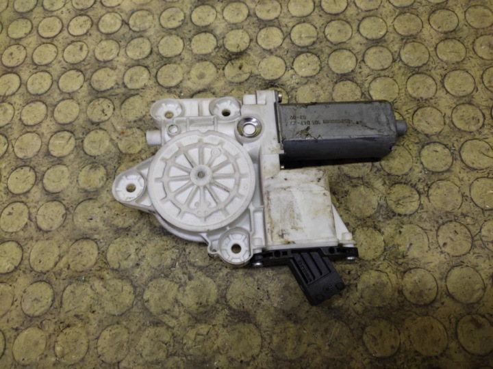 OPEL VECTRA C motor fenster links vorne 9178987