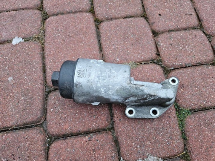 cover of a filter, oil holder 1.4 thermostat Opel Astra J IV 55560748