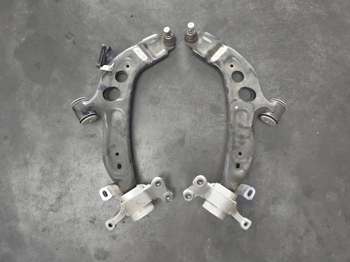 MINI F55 F56 arm right left 6879842 6879841