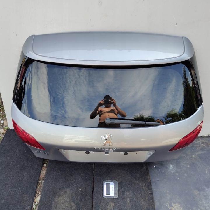 kufrové dvere kufra zadná zadok PEUGEOT 308 T9 II HB KCA KCAC KAMERA