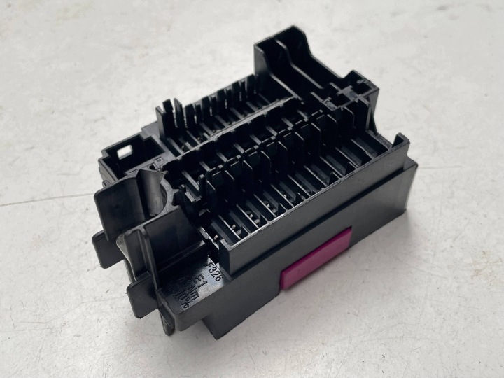 Blok Fusibles Mercedes EQS 450+ A2239060702 2021- !J