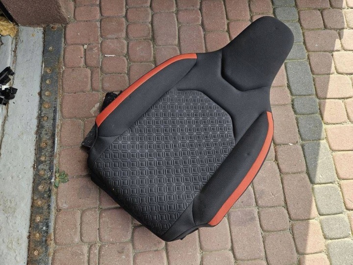 tapacirung oparcie sjedalo vozača material + gabka Toyota Aygo X 2022r