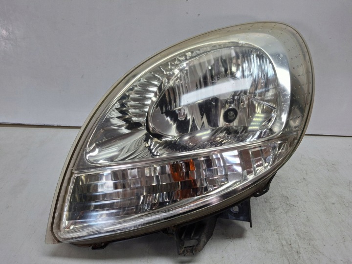 Feux phare Avant Gauche 8200236590 RENAULT KANGOO et LIFT 2003