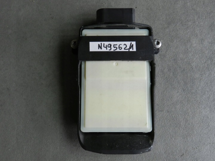 AUDI A8 4N ASYSTENT zmeny steny 4N0907566B