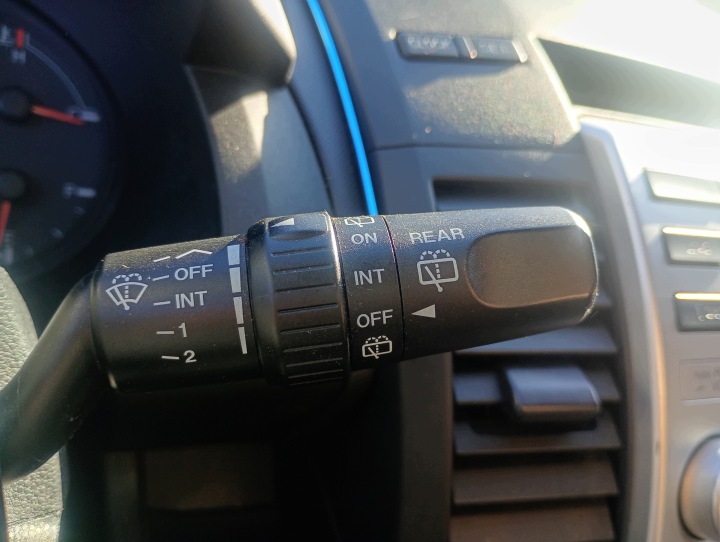 interrupteur commande phares feux zespolony volant Mazda 5 V 05-10 2.0 CD