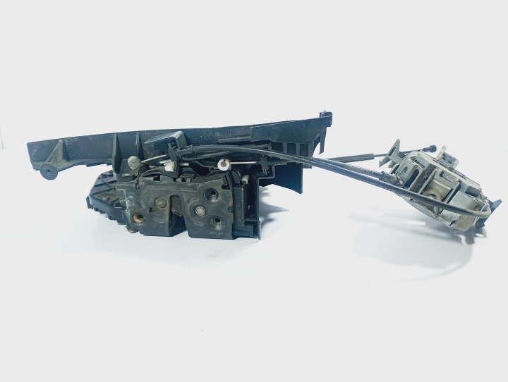 de la Serrure Portière de gauche PRZEDNICH OE 240015003 VOLVO S40 2 II 04-12