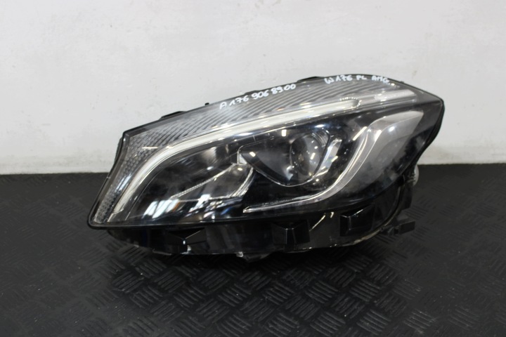 feu gauche avant gauche avant LED A1769068900 MERCEDES A-classe W176 LIFT