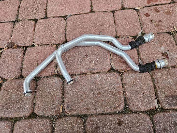 hose rurki chlodniczki radiator of water of the heating Opel Zafira C