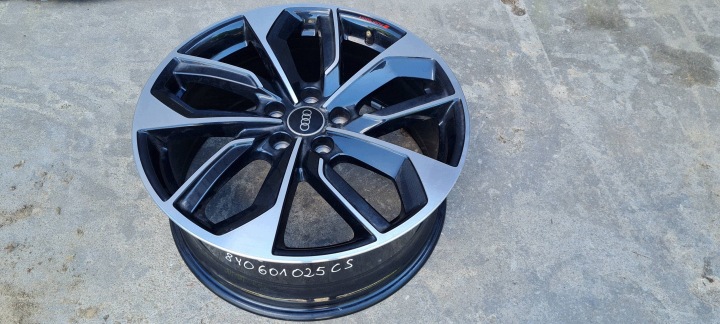 AUDI A3 S3 8V 8Y TT disk hliníkový originál 8J 19" ET49 5x112 8Y0601025CS