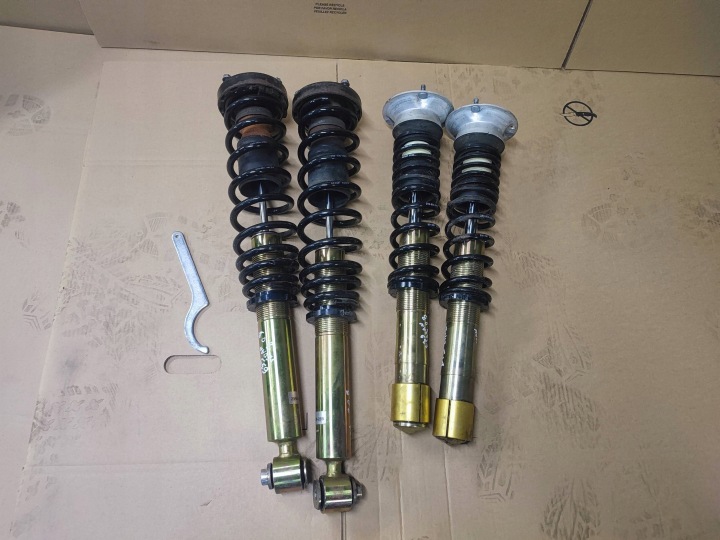 BMW 5 E39 GWINTOWANE Achsträger Stoßdämpfer + Fahrwerksfeder KOMPLET Sedan