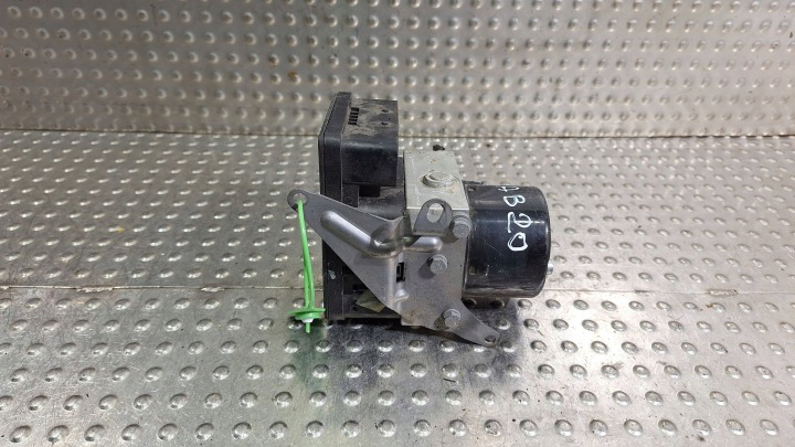pump control unit ABS 6789301 6789300 BMW E81 E87 E90 E91 E92 E93
