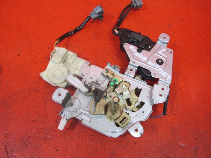 HONDA ODYSSEY II mechanismus ZAMYKANI dveře levý záď