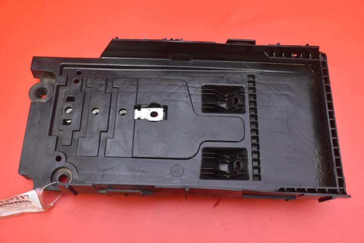 Grundlage AKUMULATORA DG93-10723-AE FORD MONDEO MK5 2.0 TDCI 180 KM 14-20