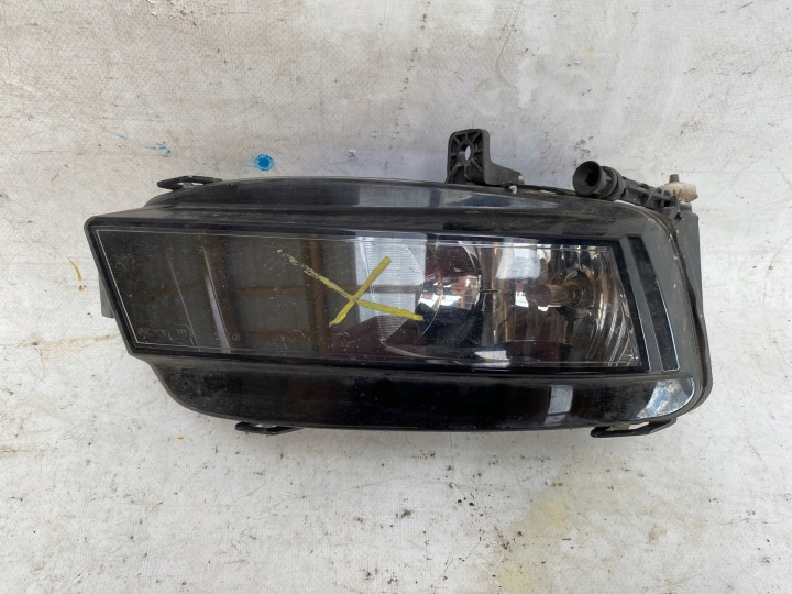 VW GOLF 7 VII 5G 12- Droite Feux antibrouillard PRZECIWMGIELNY 5G0941662D