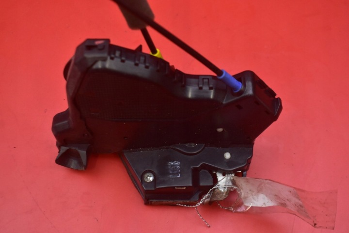 de la Serrure Portière Droite Avant Avant EU TOYOTA COROLLA VERSO 2 II 04-09