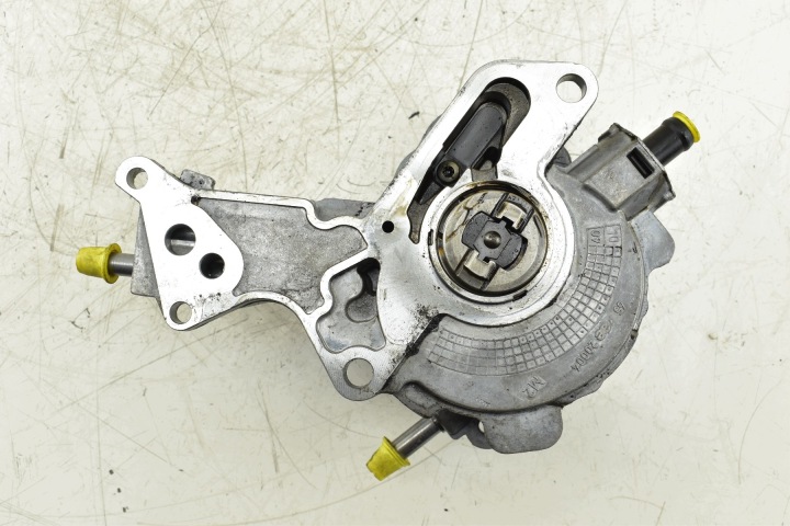 pump Vacum AUDI A3 8P VW GOLF V PASSAT B6 TOLEDO III 2.0 TDI 038145209N
