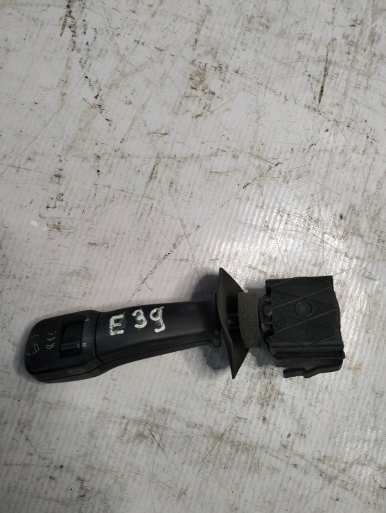 Manetka stieracov BMW E39 8352013