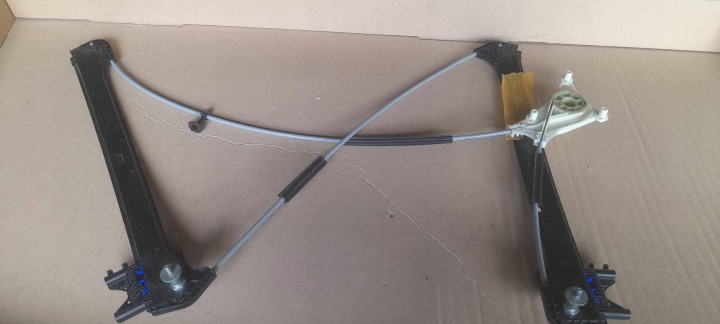 Mécanisme essuie glaces Gauche Avant AUDI A3 8V 8V3837461A
