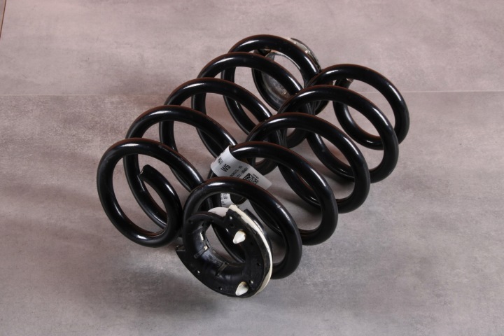 BMW 2' U06 X1 U11 X2 U10 springs rear part rear. KOMPLET W5 8838373