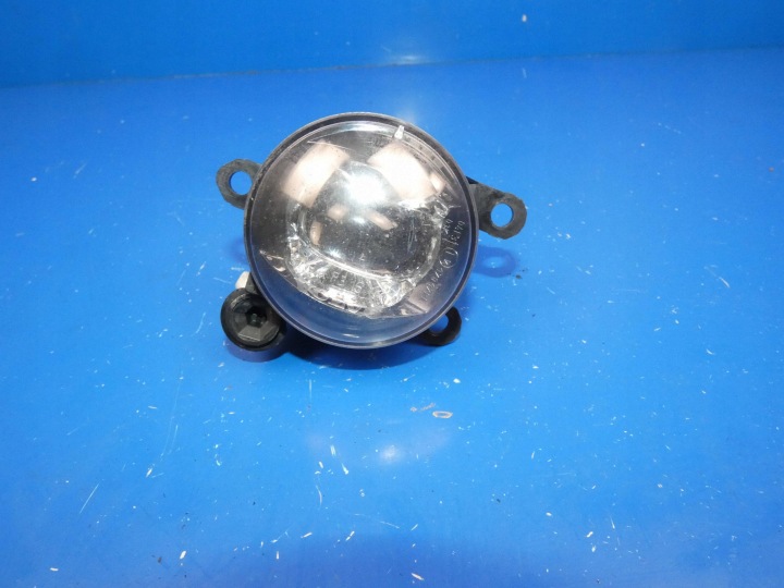 VOLVO V60 II S60 III 18- Feux phare Antibrouillard Feux antibrouillard Droite Avant