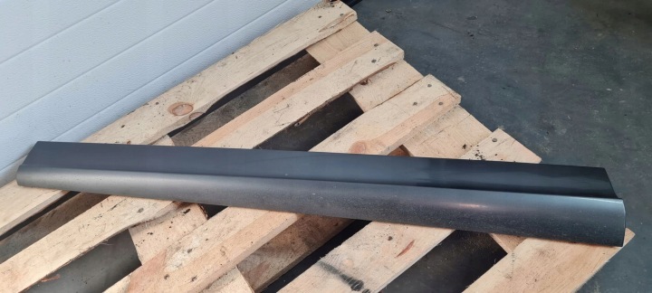 Q5 8R LIFT lišta dvere ľavá ľavý predok SLINE 8R0853959B LZ7S