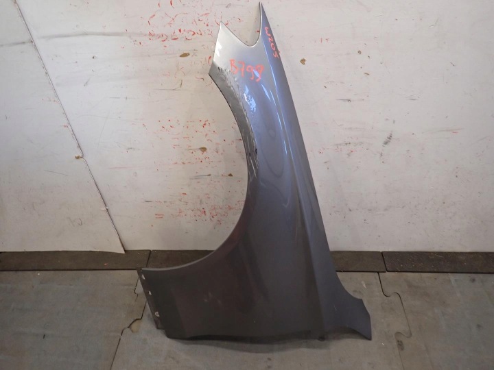 fender front front left MERCEDES C-KLASA W205 2014