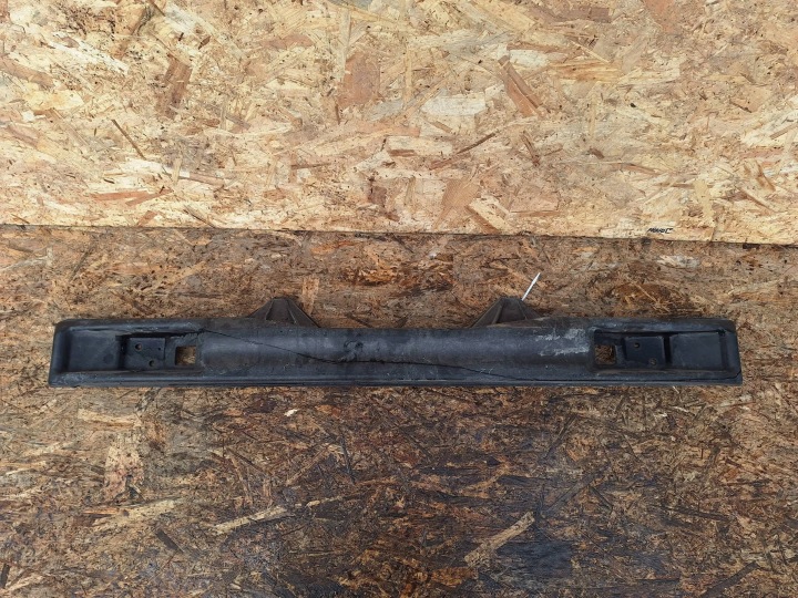 Traverse pare choc Arrière AWR5005 Land Rover Freelander et 97-05