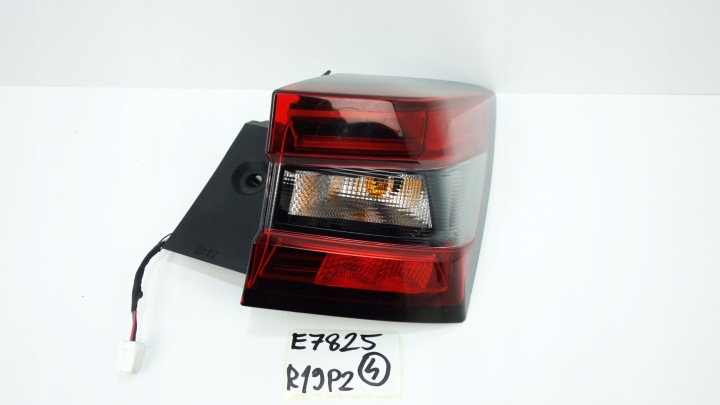 NISSAN JUKE II F16 lámpa jobb far 2019- 26550-6PA0A