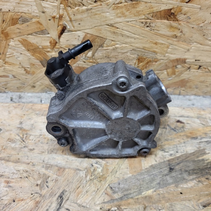 FORD FOCUS MK3 15-18R LIFT KOMBI HB 1.5TDCI pump WAKUM VACUM vacual