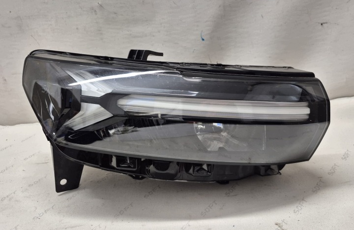 DACIA DUSTER III 3 24- light right front front FULL LED 260107725R