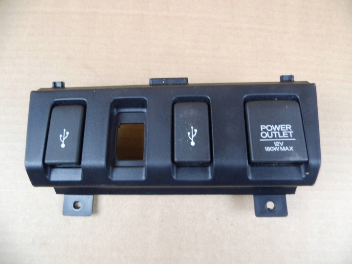 Honda HR-V II 2015+ adapter port zlacze USB