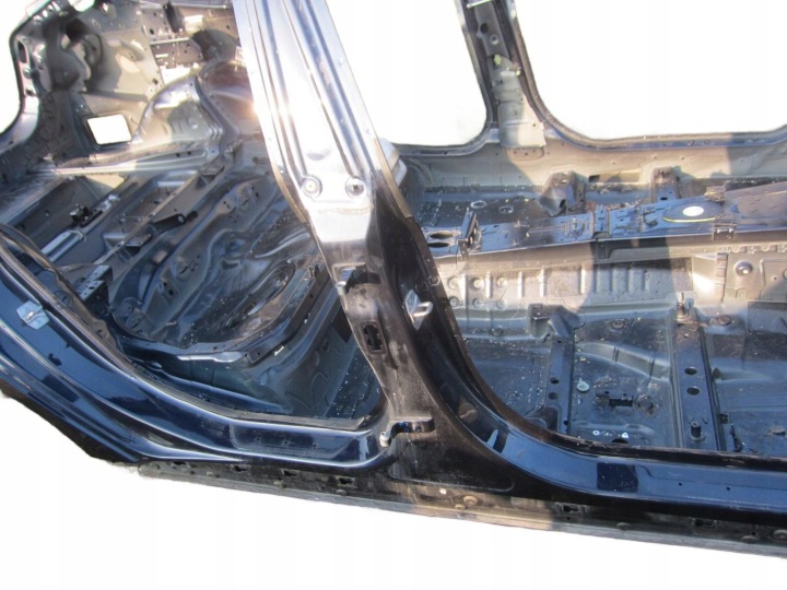 BMW 3 F34 GT RIVESTIMENTO MONTANTE B MINIGONNA Destra carrozzeria FIANCO MINIGONNE A89 IMPERIALBLAU