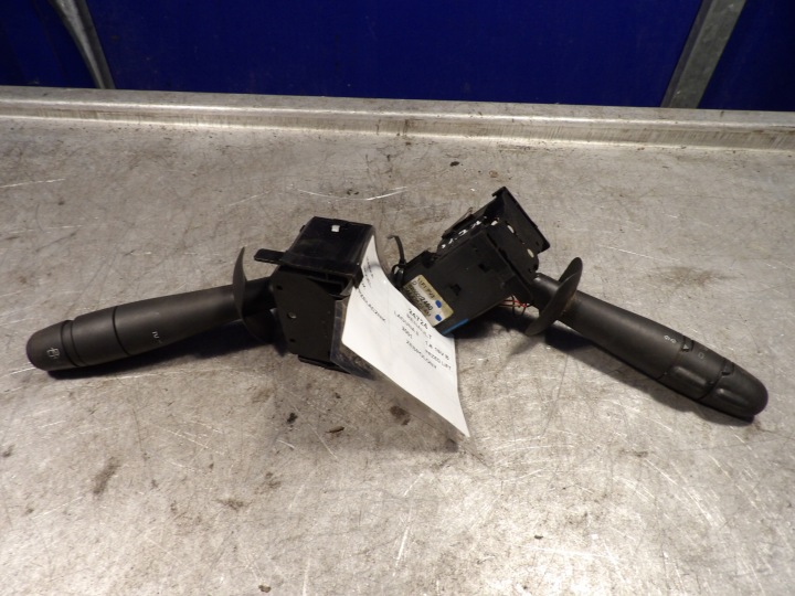 Renault Laguna II Commodo essuie glace 8200002460 34447601AM