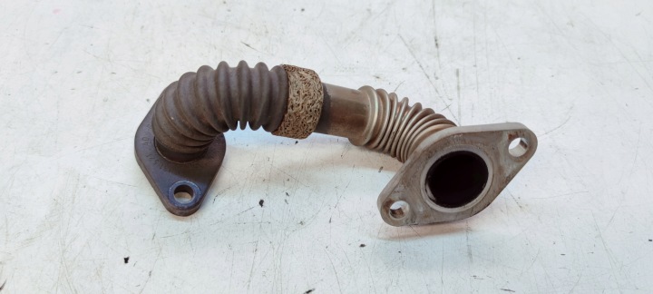 pipe hose of the gas EGR AUDI A4 B7 2.0 TDI BPW 028131521AD