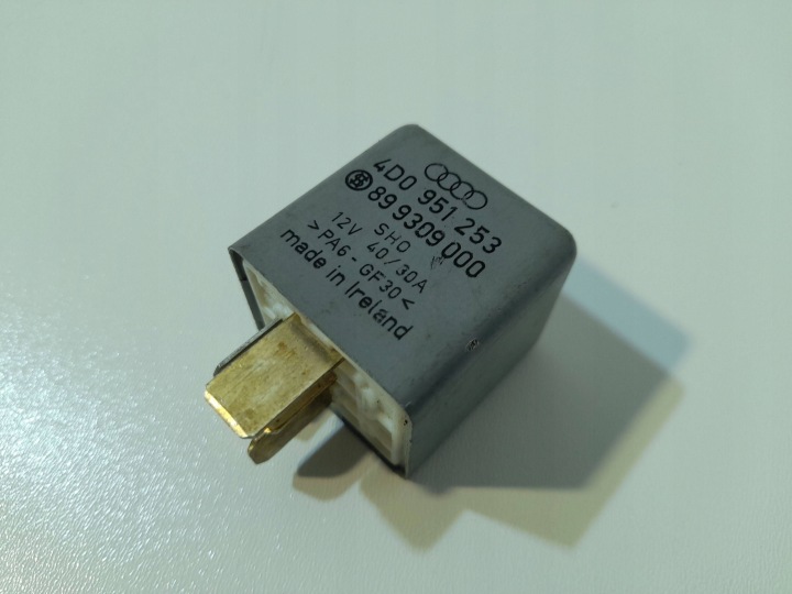 AUDI A6 C5 relay VW PASSAT B5 4D0951253 (P236) 5 PIN