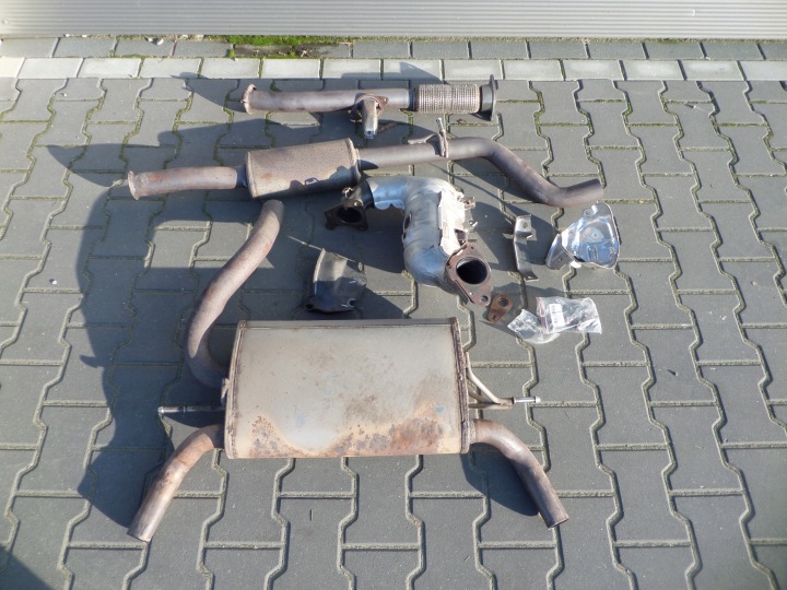 RENAULT CLIO RS IV 1.6 TCE KATALIZATOR komplet UKLAD WYDECHOWY 208029999R