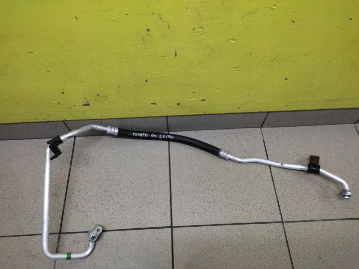 KIA CERATO 2.0 CRDI wiring hose of the air conditioning