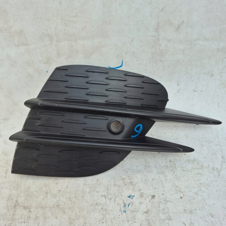 MERCEDES W213 LIFT AMG Lüftungsgitter rechts der Stoßstange vorne vorne A2138859004