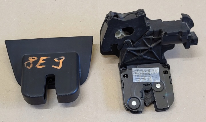 de la Serrure de lhayon Porte coffre hayon Arrière Couverture tablier moteur AUDI A3 8P SPORTBACK 8P4827520 OE