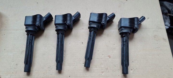 S3 8V sedan A3 coil ignition 2.0 TFSI 06J905110G VW GOLF VII
