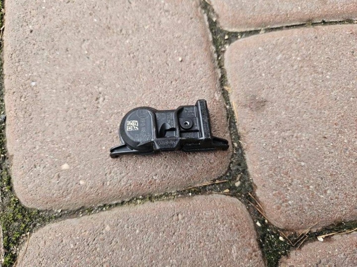 sensor of pressure wheels TPMS air w oponach Toyota Corolla E210 E21
