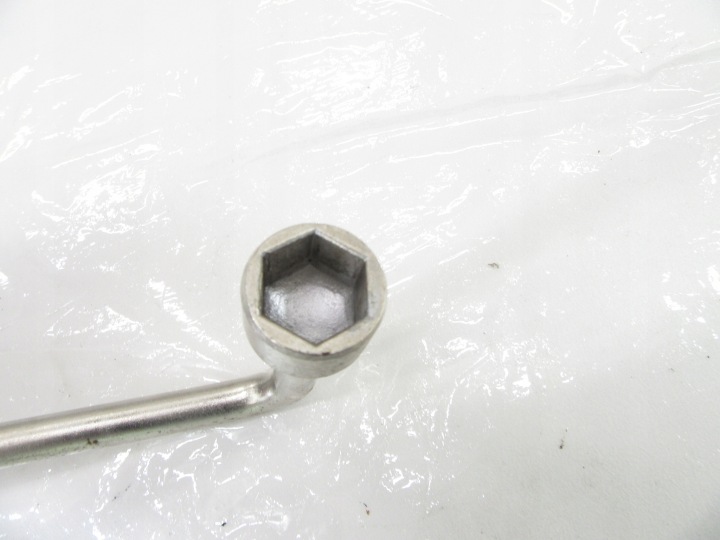 19 HEYCO BMW e53 X5 Wheel Wrench 6