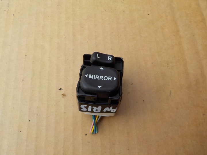 switch regulation of mirrors toyota auris and 2009r