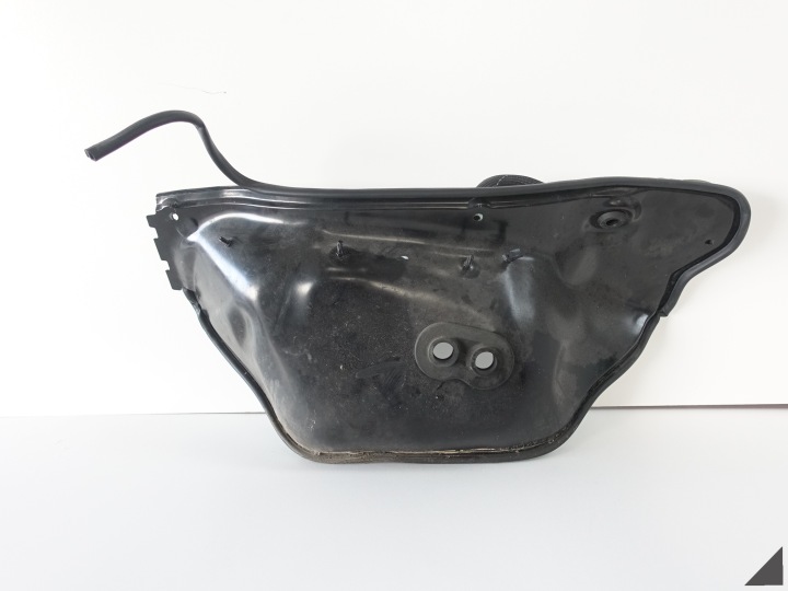 AUDI A6 4G0 A7 4G8 C7 LIFT 10-18 fedél beltéri szigetelés USZCZELKA tömlö