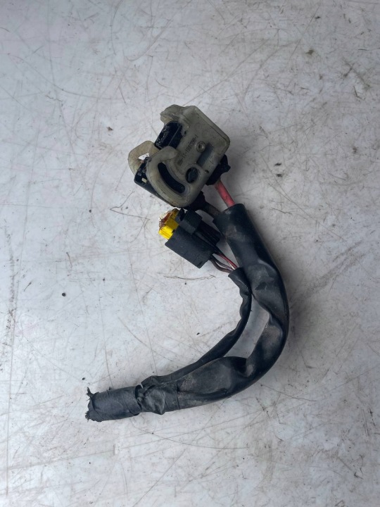 WTYCZKI POMPY Direction assistée CITROEN C4 II B7 9675674180 2.0 HDI