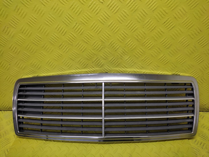 MERCEDES C 220 Grill Kühlergrill
