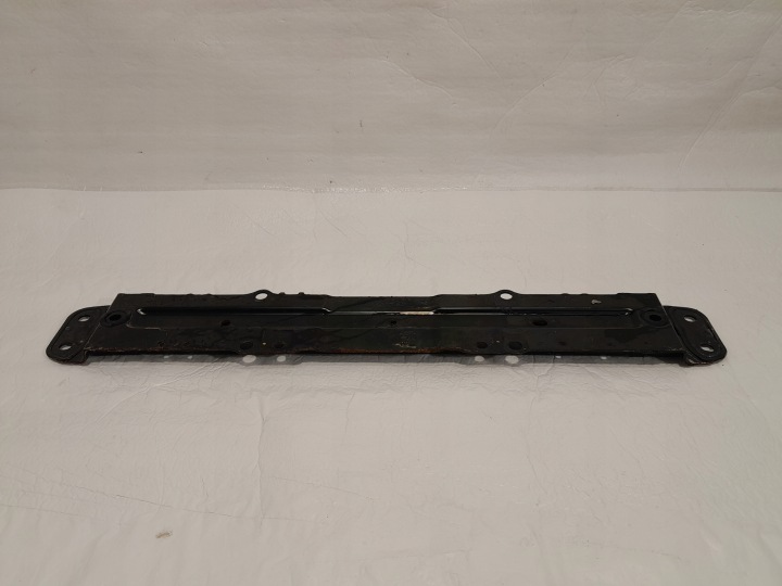 PORSCHE CAYENNE 9Y Versteifung des Bodens 4M0801387F