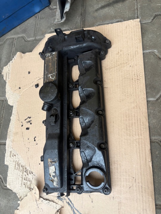 cover of valves DO MERCEDES 2.2 CDI | A6510100230