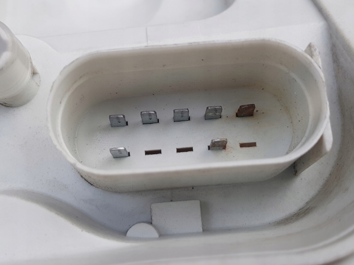 CONTRIBUŢIA LAMPĂ - DREPTURI DE ÎNAPOI + CONTRIBUŢIE VĂZUTĂ / - AUDI A6 C6 - SEDAN - 2004-2008 10