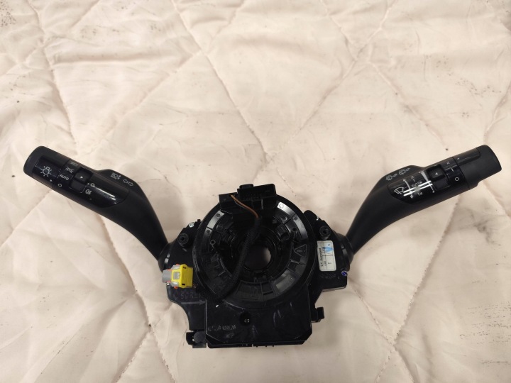 KIA SPORTAGE V DEVIO LUCI TERGICRISTALLO TERGI ANELLO airbag VOLANTE DEVIO LUCI DEVIO 934C5P1840